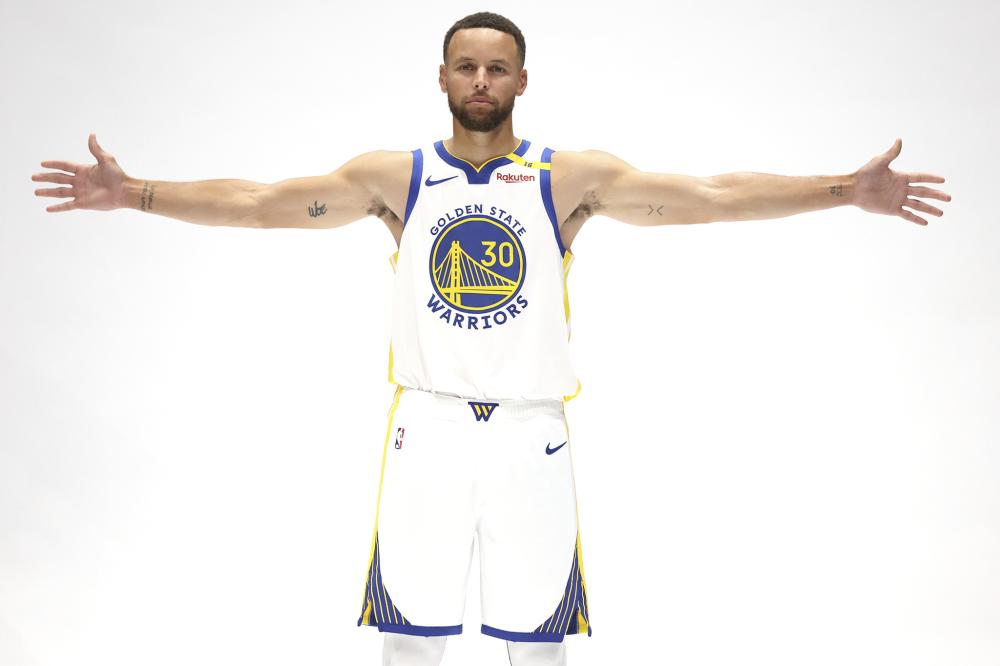 门兴中场卡斯特罗普能否入选下期名单？韩媒：不确定 选人是教练权限